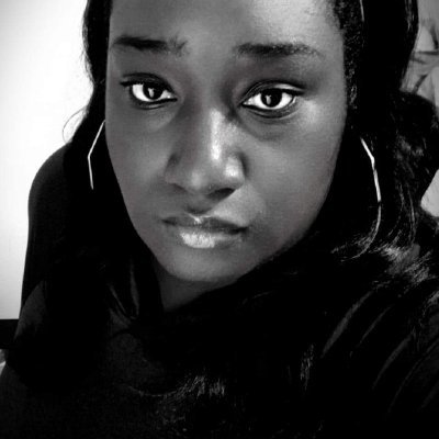 AshanaeTarot's profile picture. TAROT NEEDS AND TINGS💛🌻🤍🌹