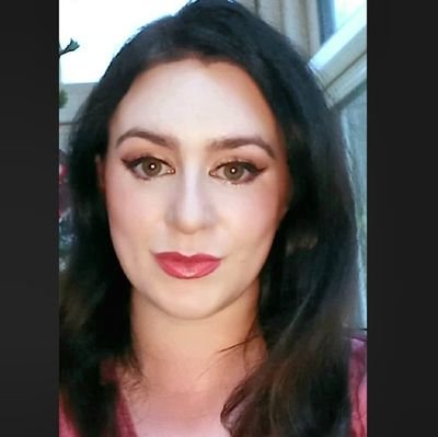 alice_cosgrave's profile picture. Teacher🍎 A.E.N. 🎯 INCLUSION ☂️            🐇🥕 Animal Enthusiast 🥕🐇