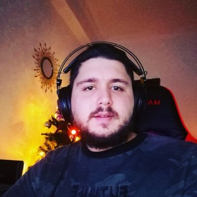 Streamer
https://t.co/eIAfkSyLXz
Goal-10k follow