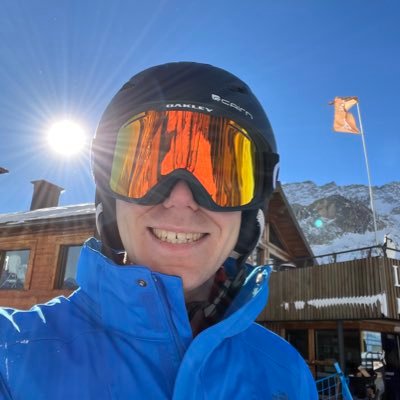 Paramedic ACP cardiac ICU. Interests are skiing, hiking, films and baking🏳️🌈