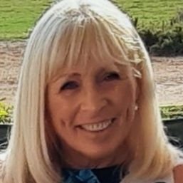 ElaineB82785524's profile picture. 