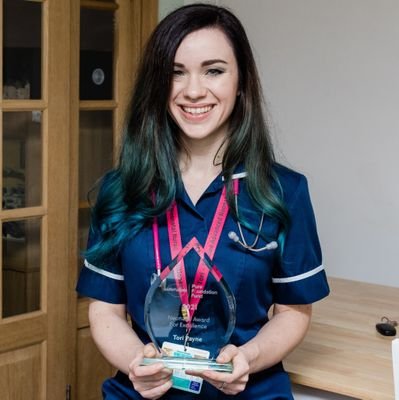 Advanced Neonatal Nurse Practitioner at RHCH.
Winner of the WaterWipes Pure Foundation Fund neonatal award for excellence 2021 🥳
Artist 🎨 knitter 🧶 gamer 🎮