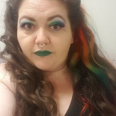 Professional book nerd, proud Green, board game enthusiast and rainbow loving goth. @RainbowBeneath@mastodon.social