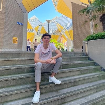 mocanasu1012's profile picture. 