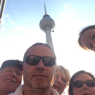 McLarsen_Berlin's profile picture. Lars Pechmann, Offside Pub & Whisky Bar Berlin, Spreeside Whisky Messe Berlin, McLarsen Blog...