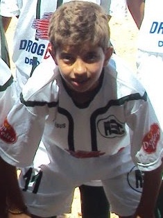 criado no dia 12/08 pra mostrar o talento do @Lrsouza_ e o quanto nos amamos ele. Donas: ¹ @annahcand e ² @kahfreitas3 =)