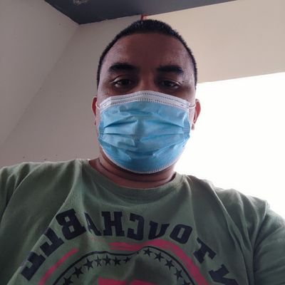 KempsonDetenamo's profile picture. 