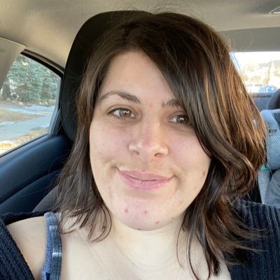 bigfamilyatime's profile picture. •Mama of 4 •Lifestyle Blogger •Entrepreneur •Homeschooling Mama