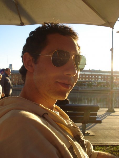 Marketing, Software developer, industrial engineer & swimmer.