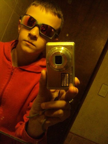 Orkut : yuri.ortega@hotmail.com  
Msn : yuri_ortega@hotmail.com ID :114*59950