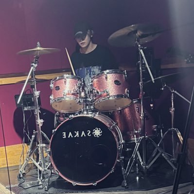 主にドラムの動画をあげてます🥁未熟者ですがよろしくお願いします！！！🙇‍♂️ アイドル好きです！