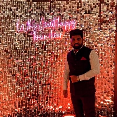 Shailshah25's profile picture. | Solivagant Traveller ✈️ | Adventurer | Globetrotter |