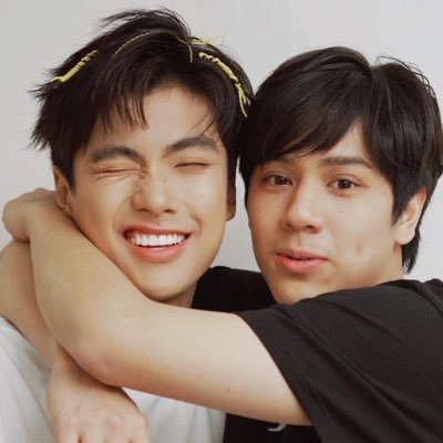 My love for you goes ON & ON & ON (:( 💚❤️ #โอมนนน #OhmNanon - แค่หาจุดตรงกลางว่าอยู่ด้วยกันยังไงวะ โทษฐานที่รู้จักและรักกัน - รูปอยู่ในไลค์นะคะ 📸