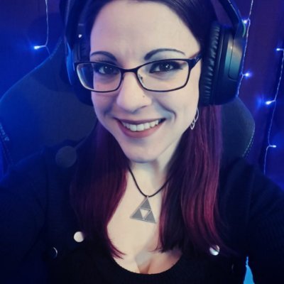 I'm a Variety Streamer that plays a bunch of random games. I'll warn you, I'm sweary, a bit crazy & kinda ditzy (the last is due to health related BS).