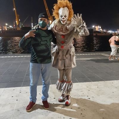 sebmendozaalvar's profile picture. Mis caricias no las borras ni arrancandote la piel.....💕🌹