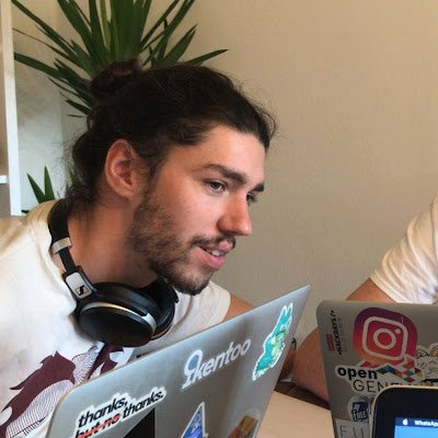 julienpittolaz's profile picture. Webdeveloper & Psychology student