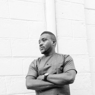 Am a software developer, data analyst and a digital marketing expert!
