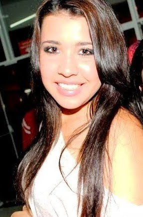 Quem me ver, me vê sorrindo E vai ser sempre assim (8)