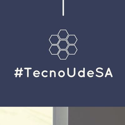Tecnologías en la enseñanza en @Escuela_UdeSA  Docentes: @FerrarelliM y @monserrat_pose
 #TecnoTaller #AulasHet #EcologíaDidáctica #TecnoUdeSA