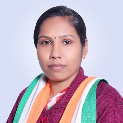 बहन को न्याय दिलाने के लिए बहन उतर गई मैदान में
अब आप सभी के आशीर्वाद की आकांक्षा