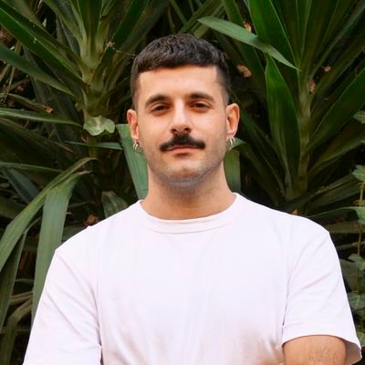 imigrante, latinoamericano & canhoto | meio jurista, meio antropólogo, meio gestor cultural. eu aceito três metades | Jr. Researcher @ihc_fcsh |Lisboa ↔️ Berlin