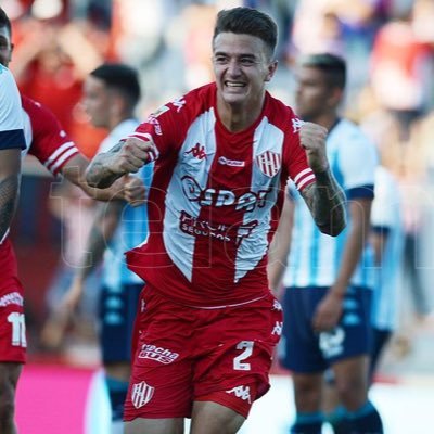 ElCaraa1811's profile picture. Arquero de @Holkattes y selección mayor🇦🇷