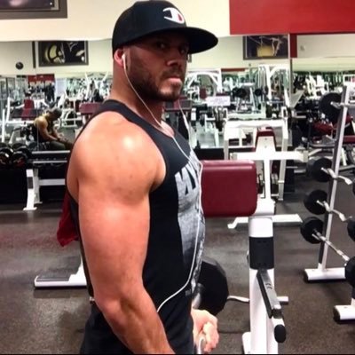 DrewM40's profile picture. 