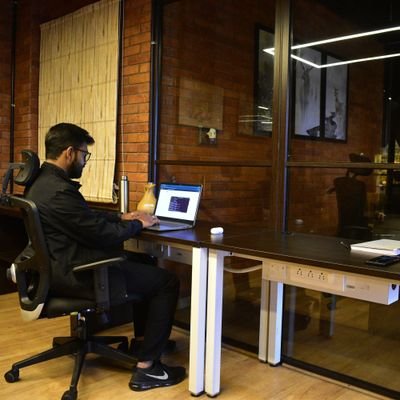 iKhushal_'s profile picture. Solutions Architect | Multitasking wizard |