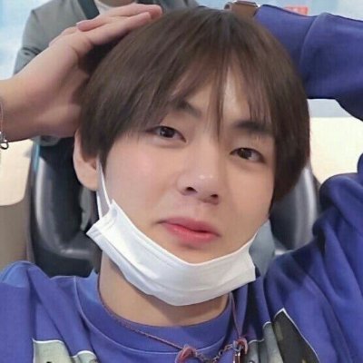 #BANGTAN #ENHYPEN = 🏠
tae, jungwon y yo comiendo fresitas ot7x2
Your eyes tell me saco de las drogas