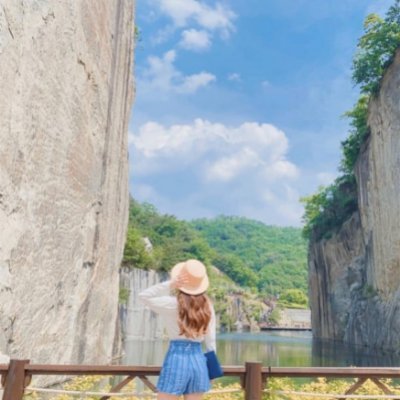 Tomoko71203258's profile picture. 2児のママ💓スキマ時間に出来るカンタン副業を紹介しています💞スマホ1台でどこでもお仕事可能♪自分のペースで出来る時にやれます🧡私自身3ヵ月で月収100万達成しました🌺副業に挑戦したい方を全力でサポートしてます🌟無言フォロー失礼します🙇