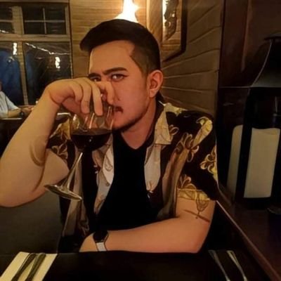 JamesBAlex's profile picture. CPFC Fan 🦅❤️💙

I have a beautiful girlfriend and a great job.
All views my own. Not representative of who I work for.
BA Medic