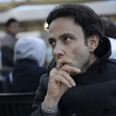 pervane32's profile picture. Nietzsche:
"Özgür mü diyorsun kendine? Sana hükmeden düşünceni duymak isterim."
Sonuçta kimse özgür değil sadece öyle hissediyoruz.