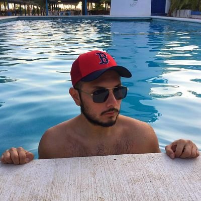 A normal crazy funny guy with a public life. No hay mal que duré mas que yo 👀!