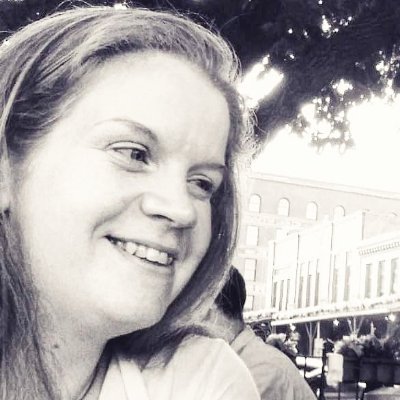 JennLockle's profile picture. Helping strong moms rebuild energy, sanity & self-worth.
               ⚡️ Supplements | 🍞 Recipes | 📚 Honest Books