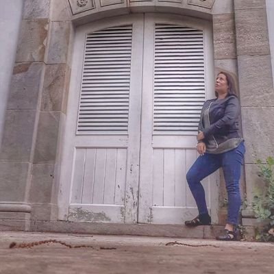 MMariaDivi's profile picture. #SiembradeLibrosMDP 
Est.Bibliotecario Doc UNMDP 
Sumar 💜 
ONG Casa de Veinte.
Consejera Departamental Dep Ciencia de la Información UNMDP