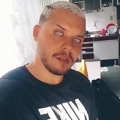 carioca🏖/ 26 anos 💎/ leonino 🦁/ rave🤑. #peakyblinders ⚜
insta: @lklion_
tt novo.