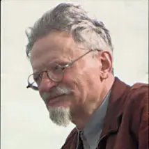 readingtrotsky's profile picture. 