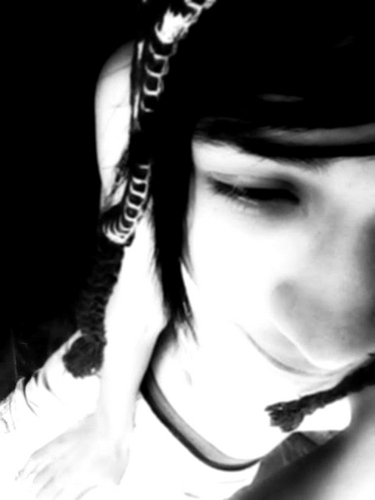 BVB, simple plan,Skylit drive, slpknot,mc fly,Maldita,Fresno,Glória,attack,attack,BRING ME THE HORIZON, pizza, escuro, frio,pizza,andar,Bk
.-.