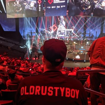 Gaming nerd / Sports junkie / New streamer, come hang out! Member of @finalshotgg & @thegamerunion