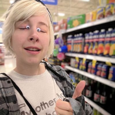 MandeeHeil's profile picture. She/Her 🐡Dottie4ever