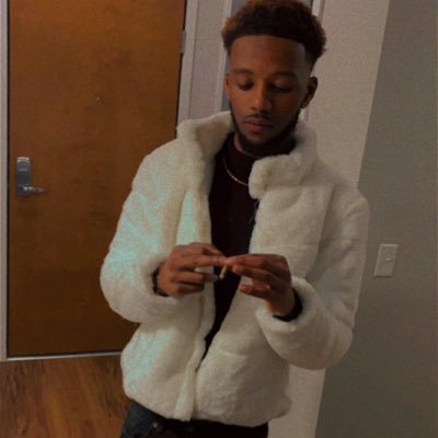 TuffAssx9's profile picture. i just be on here lurkin 😂😩💪🏽