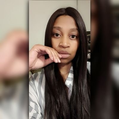 Rabia_Moosa93's profile picture. IG: Rabia_em