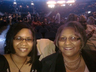 Jalynnsimmons's profile picture. LIVE NOW