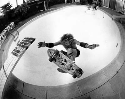 A free-to-use community volunteer group created concrete skatepark in Henley-on-Thames. Views are those of the community group, not Henley Town Council.