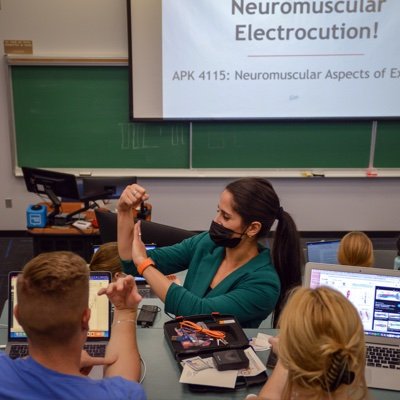 diberz's profile picture. Neurophysiology Ph.D. | Uni Educator & Researcher, from @CUBoulder to @UF | @Judo Continental Referee for @USAJudo | Swedish Iranian-American | Yogini (she/her)