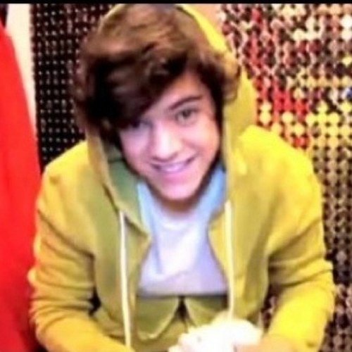 1directionsbabe's profile picture. everyone has cool things wrote here and im sat here like hey what shall i write