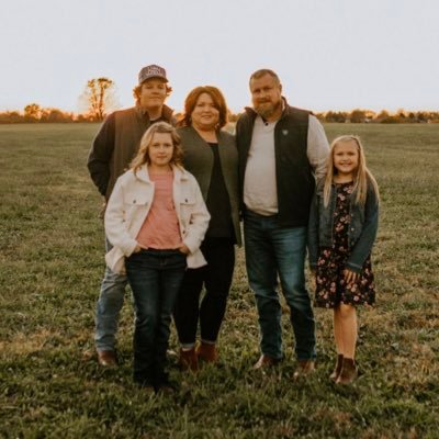erinchelle31's profile picture. Jesus follower. Baseball mom. Sports junkie. Mexican food lover. Mom of 3 kiddos and 2 Aussies, and wife of the best. BBN.