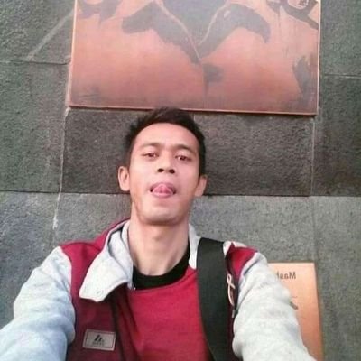 Jadi lah diri sendiri..jangan jadi orng lain