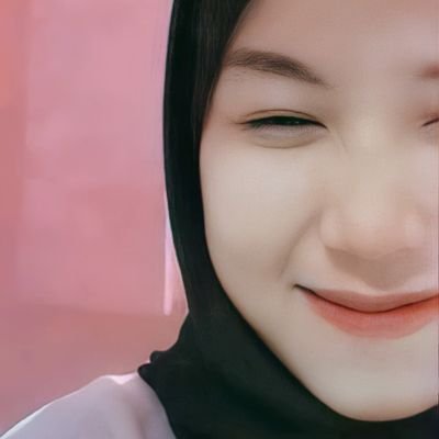 sllyntsry's profile picture. 