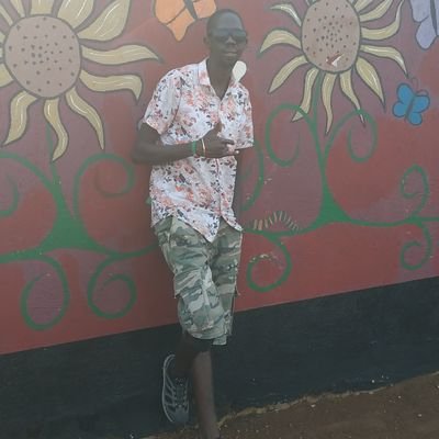 Am peaceful ✌️, social to all races, Social worker by profession, dancing is my passion, #last born😂, An Acholi from Gulu city 👉, Manchester united die hard✌️